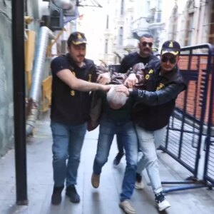 chp lideri ozgur ozele saldiran tengioglu hakim karsisinda WhpdqzBA