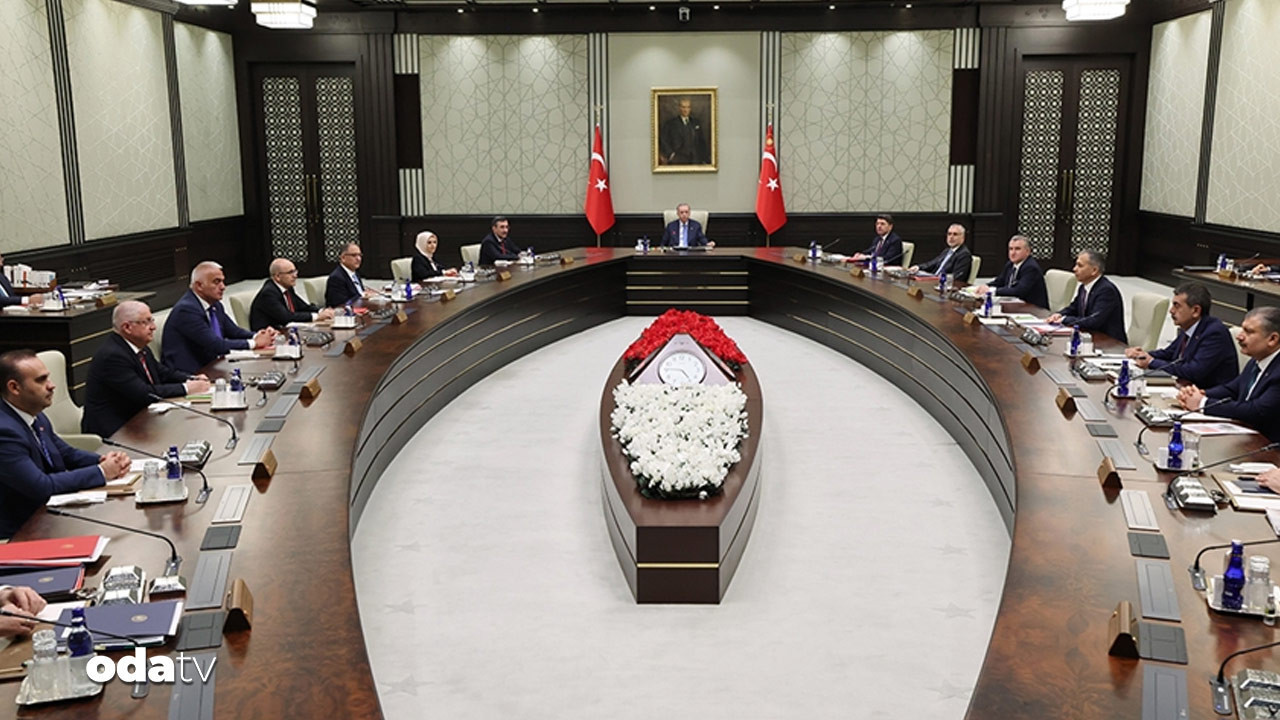 kabine toplaniyor masada neler var dDEgHk56