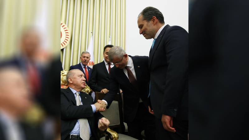 ahmet davutogludan fotograf elestirilerine yanit hic kimseye eyvallahim olmadi kuWxym9z