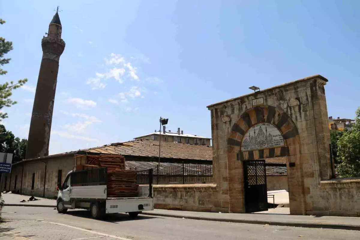 ulu camiye 300 milyon tllik restorasyon txLsVUWv.jpg