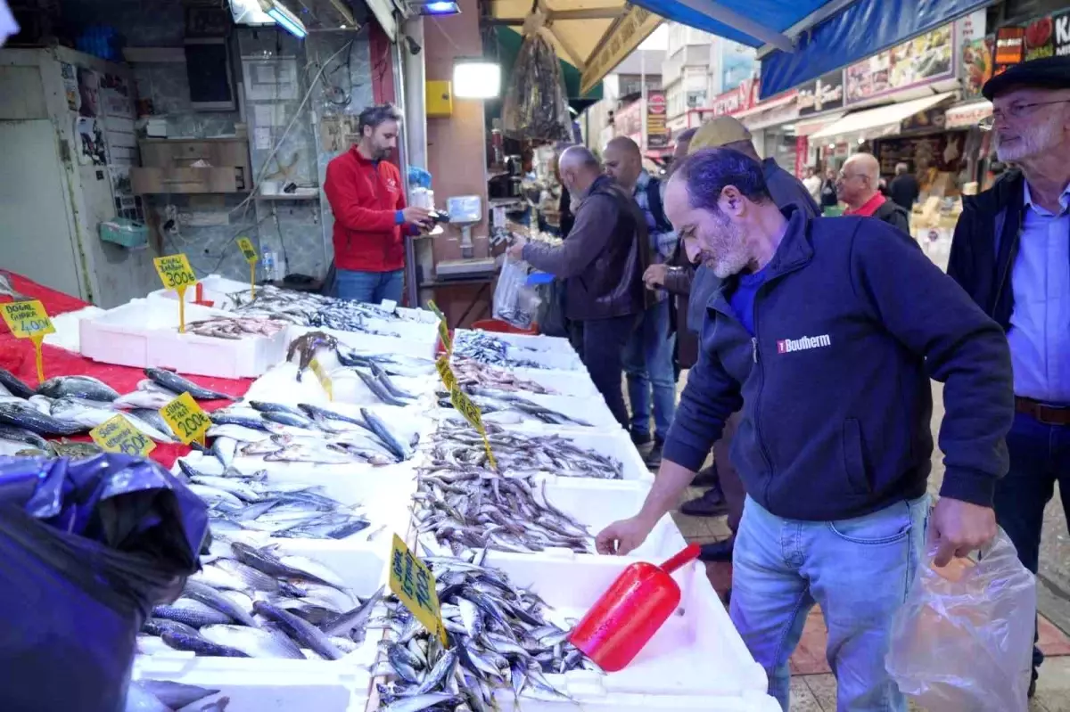 hamsi fiyatlari duserken ilgi azaldi Q9W8Qtdt.jpg