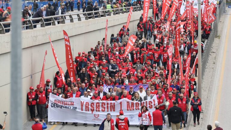 ankarada-1-mayis-mitingi-mitingin-yapilacagi-tandogan-meydanina-girisler-basladi-eIRFFvt7