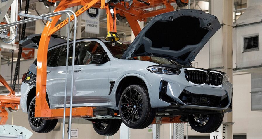 BMW, Kısa Devre Riski Nedeniyle Yüz Binlerce Aracı Geri Çağırıyor