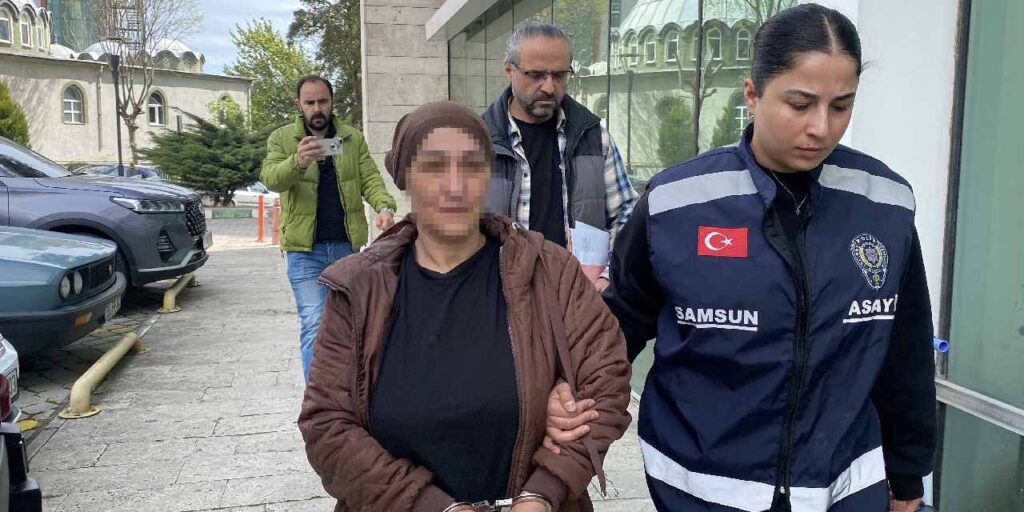 Yeğeninin Değerli Ziynet Eşyalarını Çalan Kadın, Otomobil Alımında Bulundu