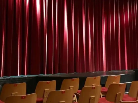 Devlet tiyatrolarinin gunluk ucretli sanatcilari kadro istiyor G4xSsXzb